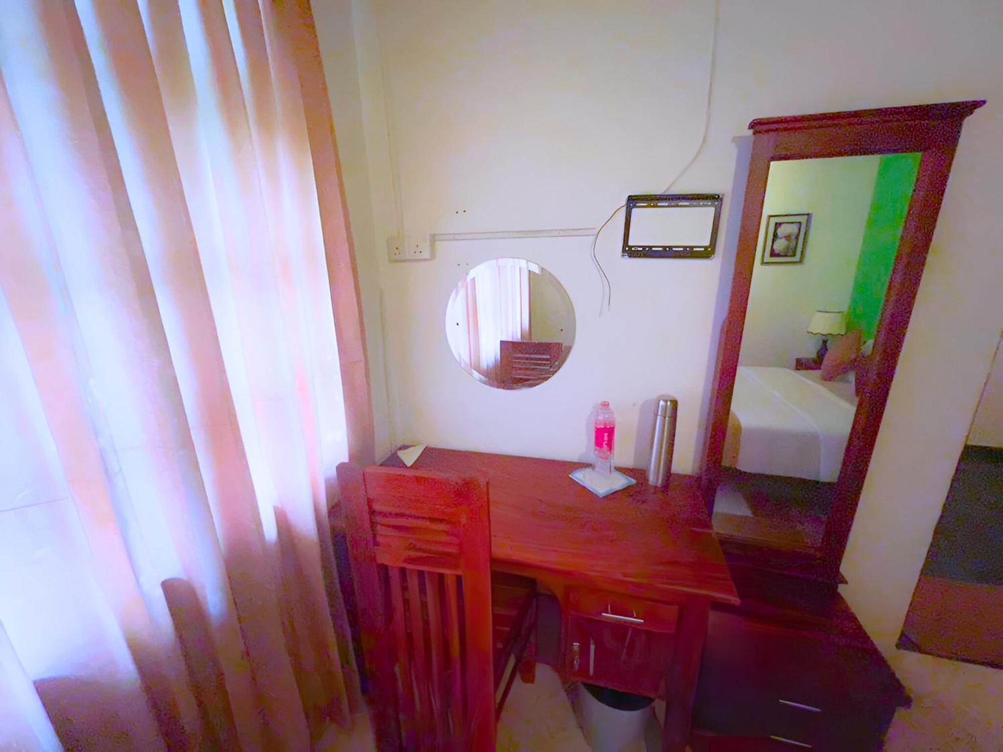 Notre Dame D'Arcadia Otel Nuwara Eliya Oda fotoğraf